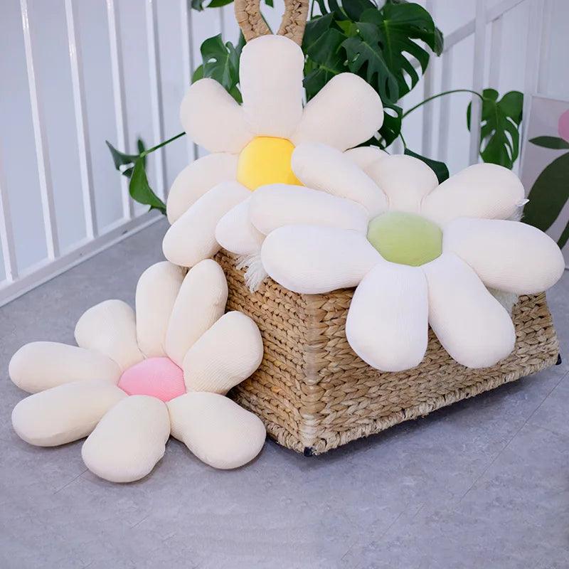 Cushy Daisy Plush Pillows - MoeMoeKyun